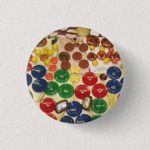 Farbige Vintage-Knöpfe Button