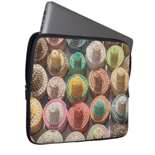 Farbige Waldhütten Laptopschutzhülle (Vorne Rechts)