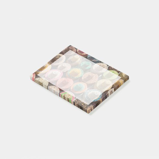 Farbige Waldhütten Post-it Klebezettel (angewinkelt)