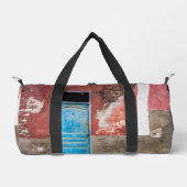 Farbige Wand mit blauer Tür Duffle Bag (Vorderseite)