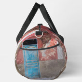 Farbige Wand mit blauer Tür Duffle Bag (Rechts)