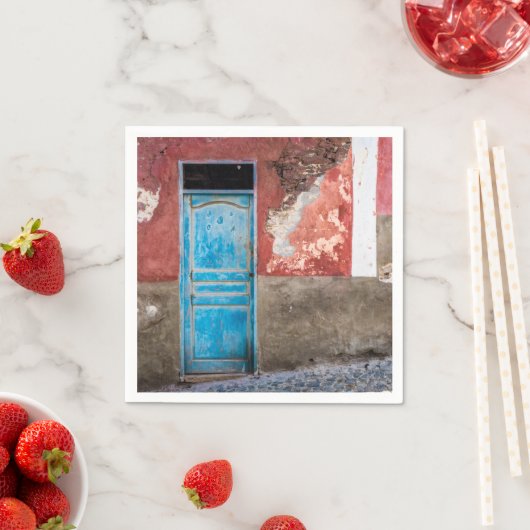 Farbige Wand mit blauer Tür Serviette (Beispiel)