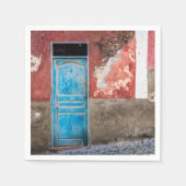 Farbige Wand mit blauer Tür Serviette (Vorderseite)