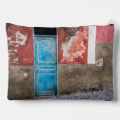 Farbige Wand mit blauer Tür Zubehörtasche (Rückseite)