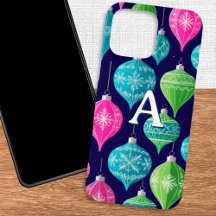 Farbige Weihnachtsdekorationen mit Monogramm