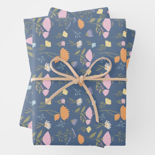 Farbige Wiese auf Blau Geschenkpapier Set (Beispiel)