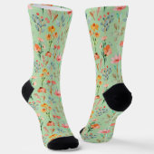Farbige Wildblumen in Aquarell auf grün Socken (Gewinkelt)