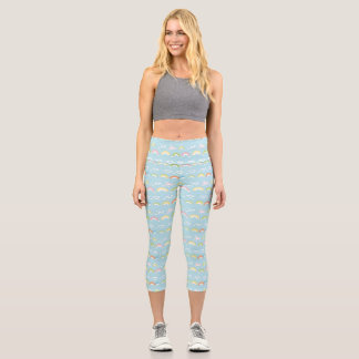 Farbige Wolke und Regenbogen Nahtlos Capri Leggings