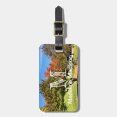 Farbiger Ahornbaum im Herbst Gepäckanhänger (Vorderseite vertikal)