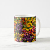 Farbiger blumengeschmückter Hintergrund Kaffeetasse (VorderseiteRechts)