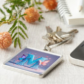 Farbiger Buchstabe M mit Schmetterlingen Schlüsselanhänger (Seite)