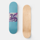 Farbiger Drache mit Aquamarinem Licht Skateboard (Vorderseite)