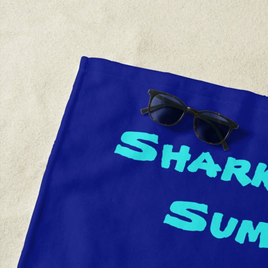 Farbiger Haifisch Strandtuch (Beispiel)