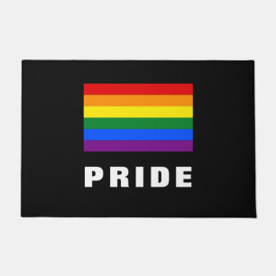 Farbiger LGBTQ-Regenbogen-Gay Pride-Flag mit benut Fußmatte