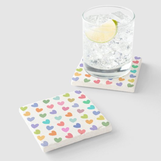 Farbiger Regenbogen der Herzen Steinuntersetzer (Seitenansicht)