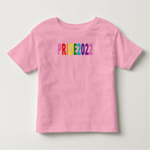Farbiger Regenbogen Text LGBTQ Gay Pride 2022 Kleinkind T-shirt