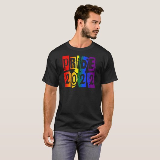 Farbiger Regenbogen Text LGBTQ Gay Pride 2022 T - T-Shirt (Vorne ganz)
