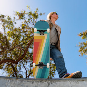 Farbiger Retrostreifen - 70er, 80er Skateboard