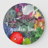 Farbiger rustikaler Herbstgarten Große Wanduhr (Vorderseite)