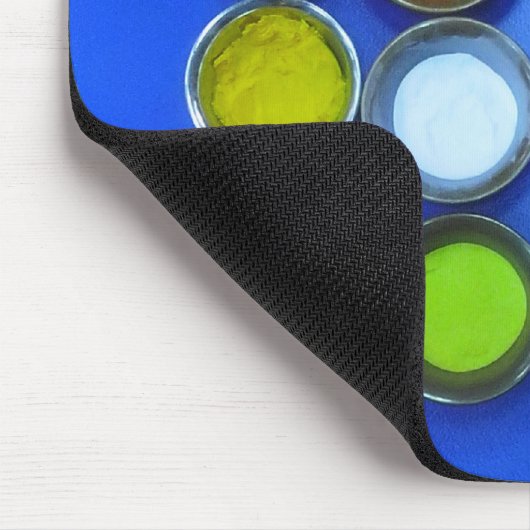 farbiger Sand, zum einer buddhistischen Mandala Mousepad (Ecke)