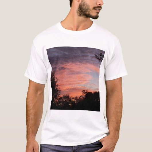 Farbiger Sonnenaufgang T-Shirt (Vorderseite)