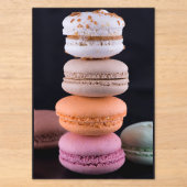 Farbiger Stapel französischer Macarons Acryleinladungen (Vorderseite)