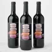 Farbiger Stapel französischer Macarons Weinetikett (Flaschen)