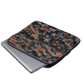 Farbiger versteinerter Dinosaurierknochen Laptopschutzhülle (Vorne Knopf)