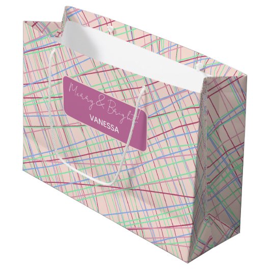 Farbiges Abstraktes Monogramm Tartan Muster Große Geschenktüte (Vorderseite Schrägansicht)