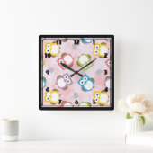 Farbiges Auschelmuster Quadratische Wanduhr (Zuhause)