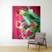 Farbiges blumengeschmücktes Foto mit rotem Hinterg Wandteppich (Beispiel)