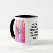 Farbiges CICADA-ÜBERLEBEN mit benutzerdefiniertem  Tasse (Vorderseite Links)