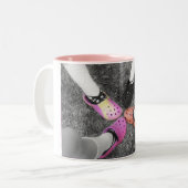 Farbiges Crocs u. weiche Schuh-Tasse Zweifarbige Tasse (Vorderseite Links)