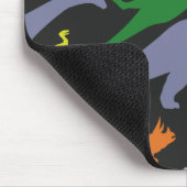 Farbiges Dinosaurier-Muster (dunkel) Mousepad (Ecke)