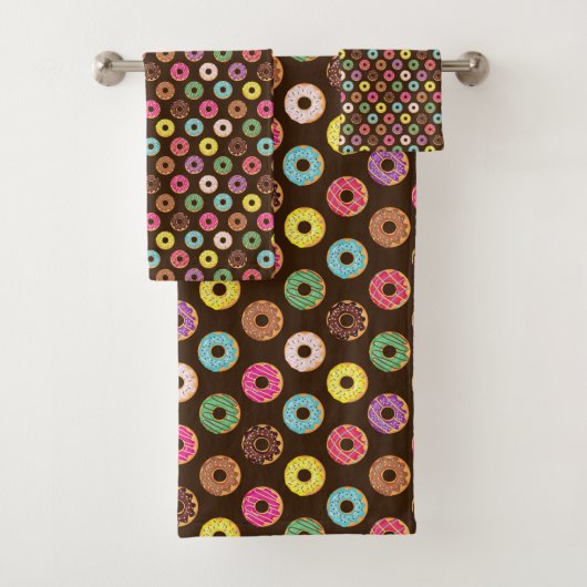 Farbiges Donut Muster in Schokolade Badhandtuch Set (Insitu)