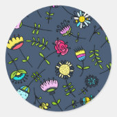 Farbiges Doodle-Blume-Muster auf dunkelblau Runder Aufkleber (Vorderseite)