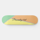 Farbiges Dreiecksmuster der 1970er Jahre | Moderne Skateboard (Horizontal)