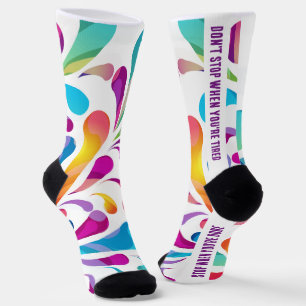 Farbiges Fallmuster Motivationsangebot aktiv Socken