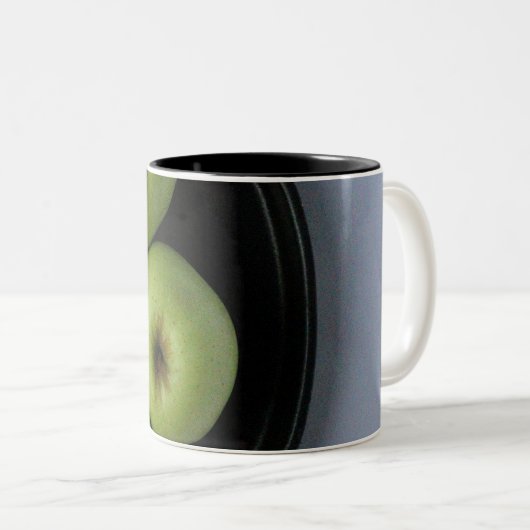 Farbiges Gemüse Zweifarbige Tasse (VorderseiteRechts)