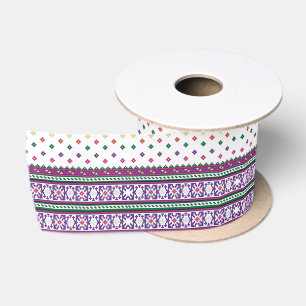 Farbiges geometrisches Folkloredesign mit Blume Satinband