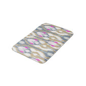 Farbiges geometrisches Ikat-Muster Badematte (Schrägansicht)