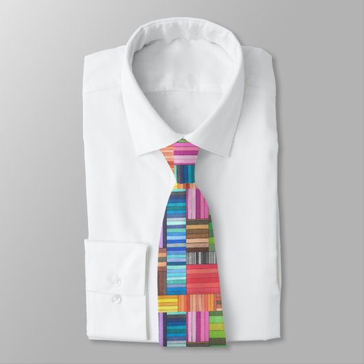 Farbiges geometrisches Muster in Regenbogen Krawatte (Gebunden)