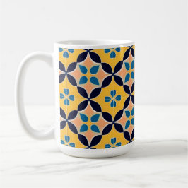 Farbiges geometrisches Muster mit Retro-Fliesendes Kaffeetasse