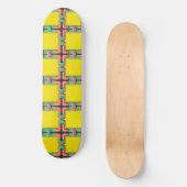 Farbiges geometrisches Muster mit symmetrischem De Skateboard (Vorderseite)