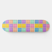 Farbiges geometrisches Raster Skateboard (Horizontal)