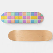 Farbiges geometrisches Raster Skateboard (Horizontal)