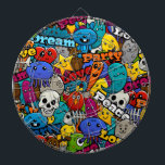 Farbiges Graffiti-Zeichen-Muster Dartscheibe<br><div class="desc">Die farbenfrohe Welt des Stadtlebens Graffiti kommt mit diesem Design ins Leben. Dieses Produkt,  das aus lustigen und süße Figuren und Typografie-Mottos wie Ruhe,  Liebe,  Party und Traum besteht,  ist das ideale Geschenk für Kunstliebhaber!</div>