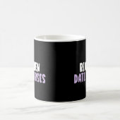 Farbiges Herz Real Men Date Nurses Sprichwort Kaffeetasse (Mittel)