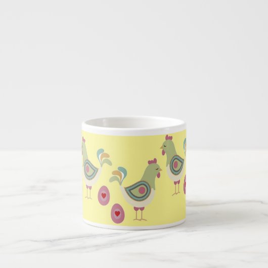 Farbiges Huhn und Ei auf gelb Espressotasse (Vorderseite)