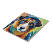 Farbiges Hundegesicht nah Fliese (Seite)